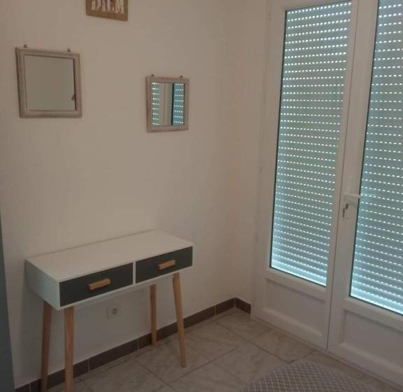 غرفة قياسية رباعية, Château Haut Gléon