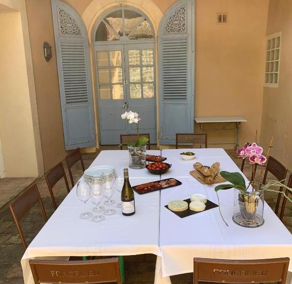 منزل غرفة نوم واحدة, Château Haut Gléon