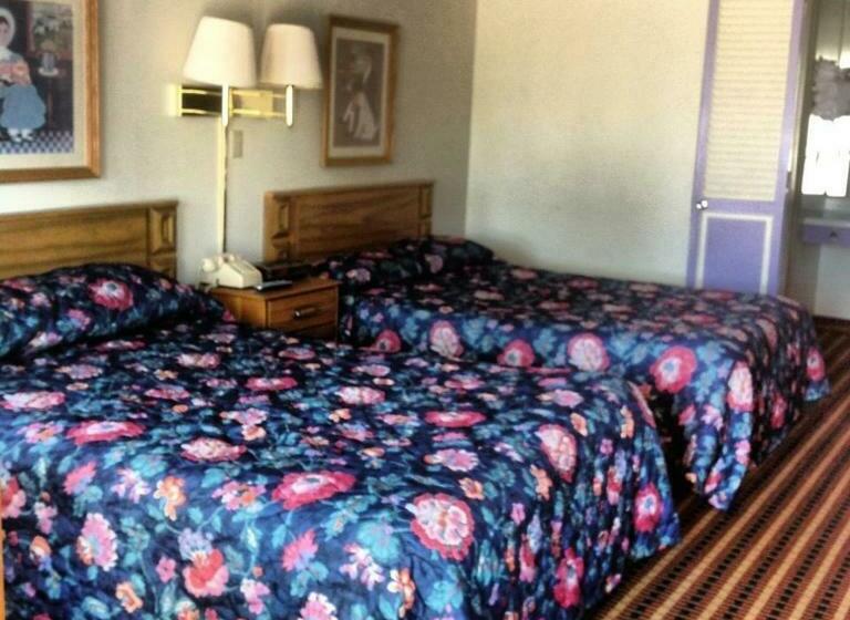 غرفة قياسية, Relax Inn   Shelby