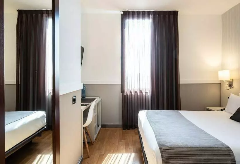 اتاق استاندارد یک نفره, Catalonia Gran Hotel Verdi