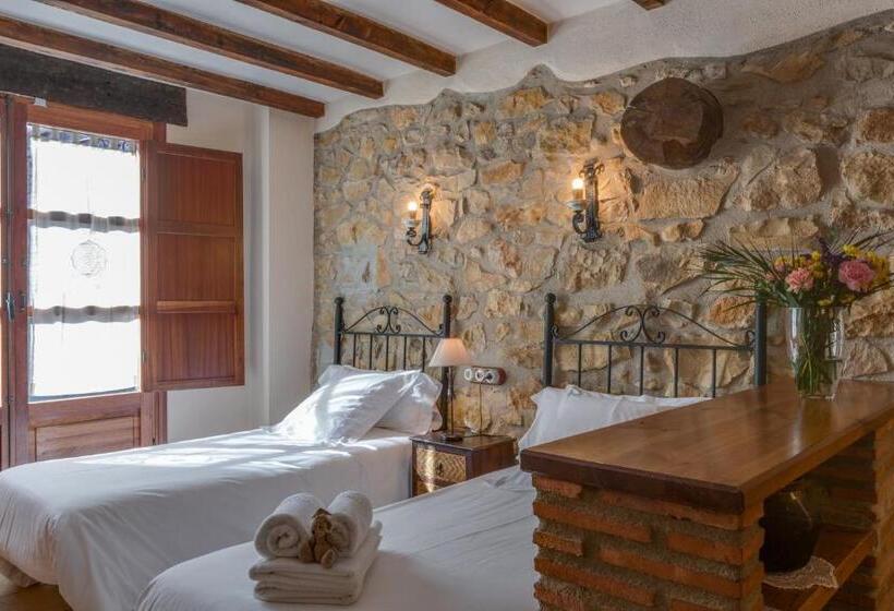 Семейное Студио, Complejo Rural Turimaestrat