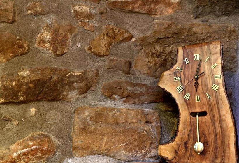 Семейное Студио, Complejo Rural Turimaestrat