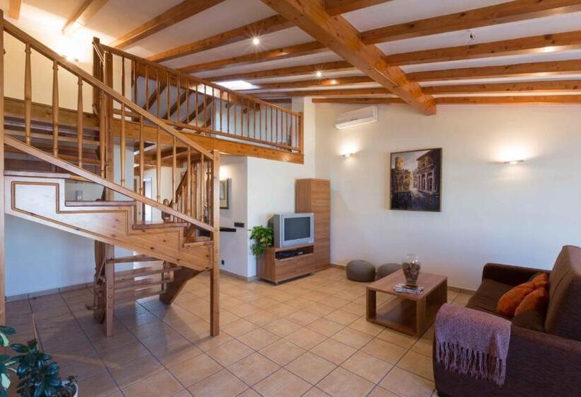 شقة دور أخير غرفة نوم واحدة, Complejo Rural Turimaestrat