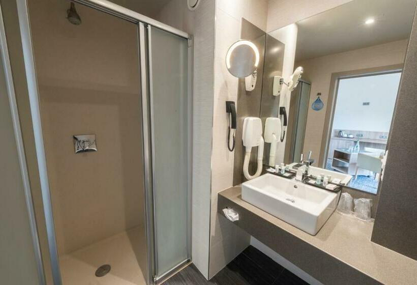 جناح إدارى, Bero