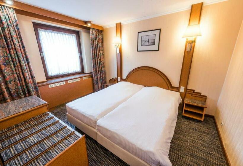 جناح كلاسيكي, Bero