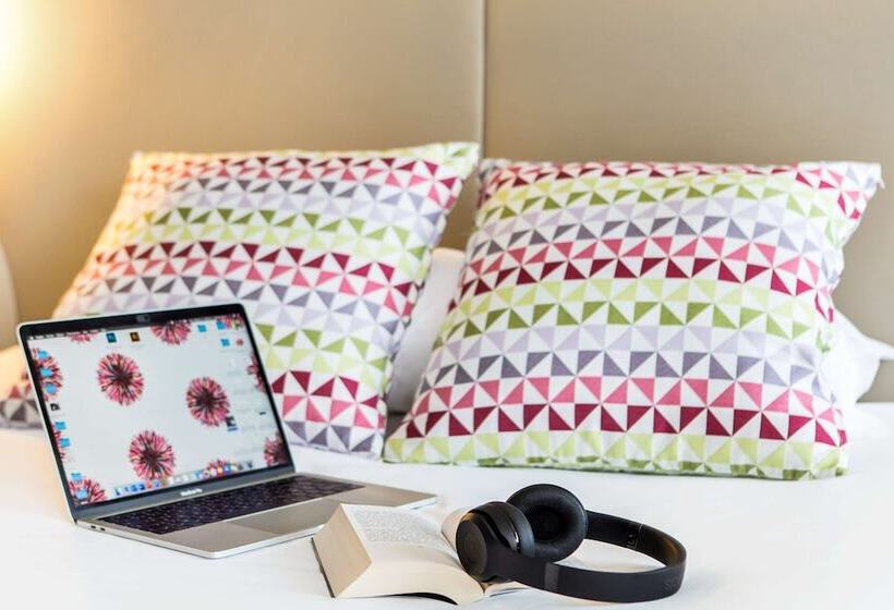 اتاق استاندارد, Campanile  Katowice