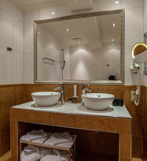 バスタブ付きデラックスルーム, Heitzmann   Hotel & Rooftop