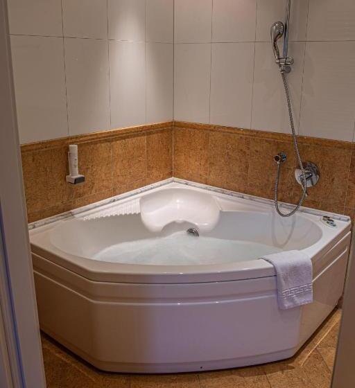 バスタブ付きデラックスルーム, Heitzmann   Hotel & Rooftop