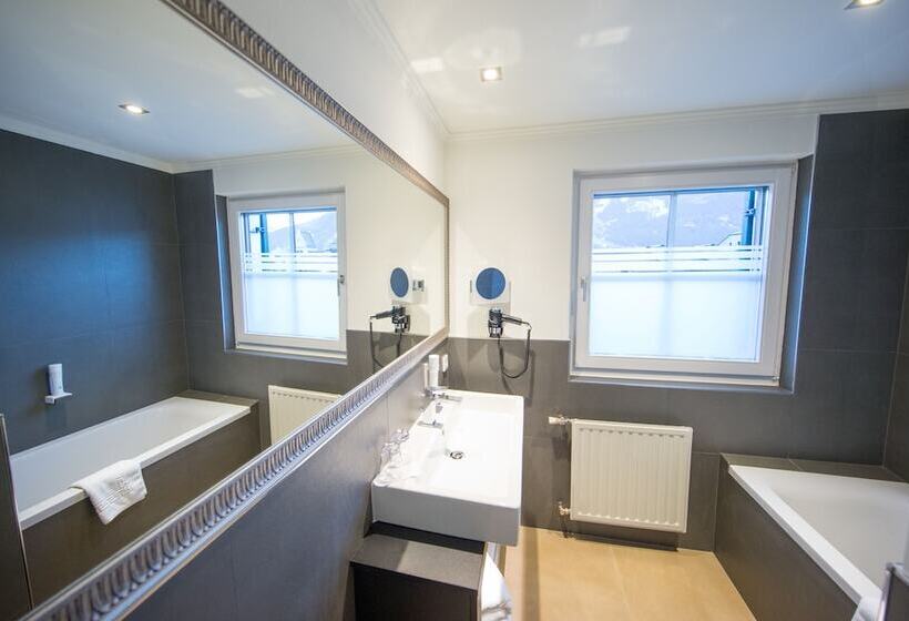 コンフォートトリプルルーム, Heitzmann   Hotel & Rooftop