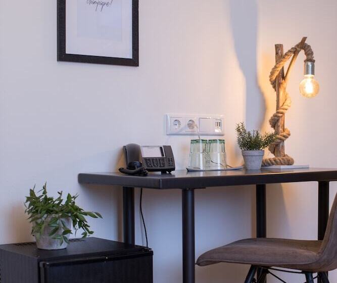 コンフォートトリプルルーム, Heitzmann   Hotel & Rooftop