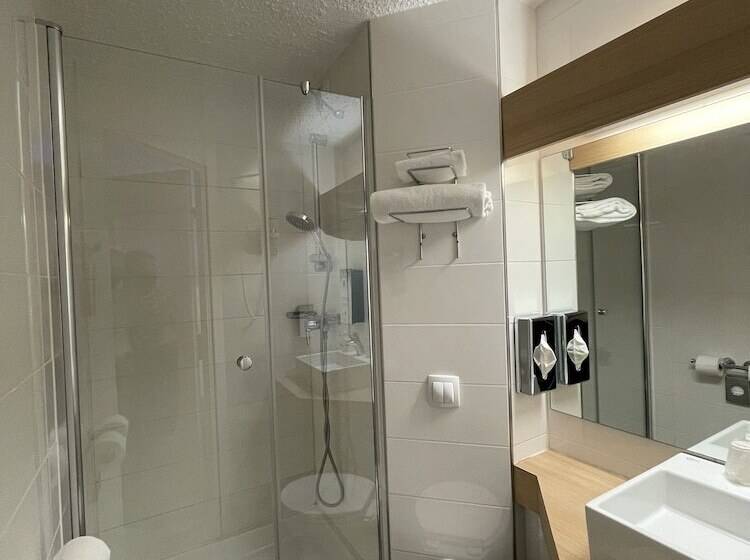 اتاق استاندارد, Kyriad Le Mans Est