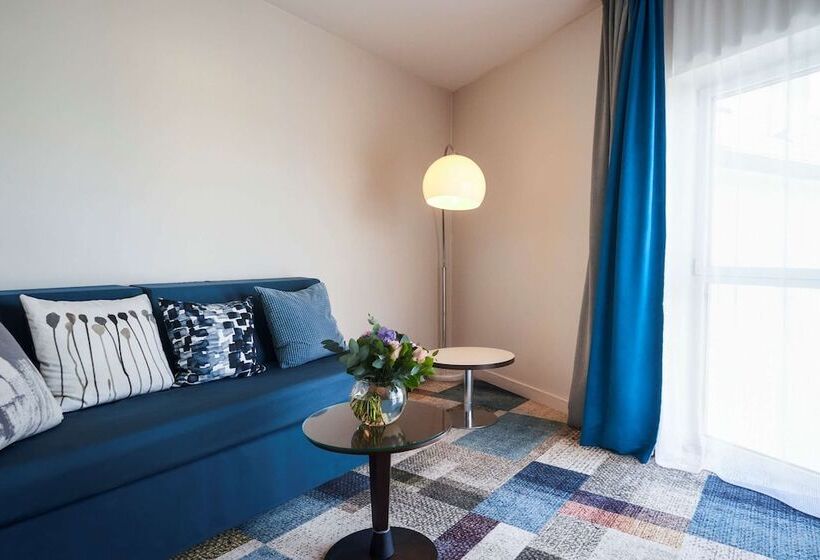 اتاق سوپریور, Kyriad Le Mans Est