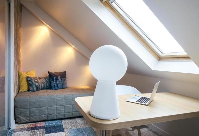 اتاق سوپریور سه تخته, Kyriad Le Mans Est