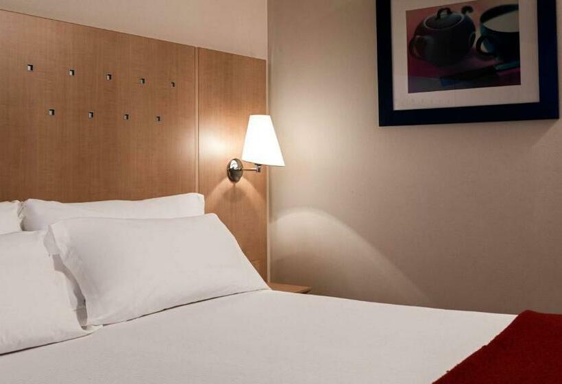 غرفة قياسية, Logroño Parque