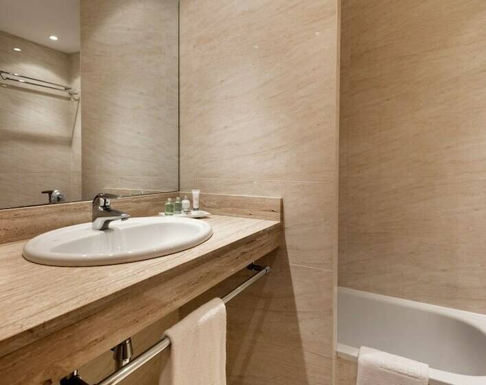 غرفة قياسية, Logroño Parque