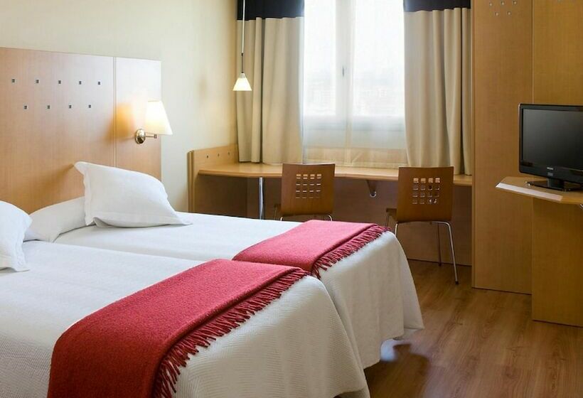 غرفة قياسية, Logroño Parque