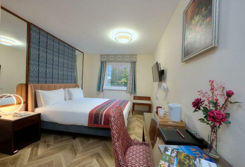 标准间, Muthu Fort William