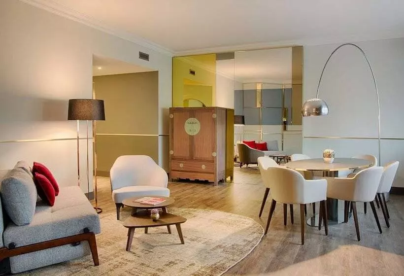 سوییت, NH Collection Porta Nuova