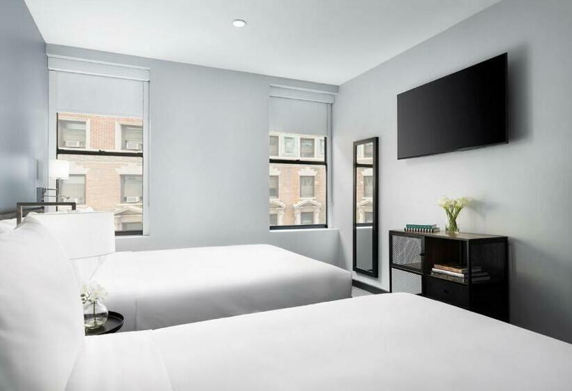 수피리어 룸, OYO Times Square