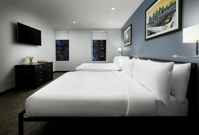 수피리어 룸, OYO Times Square