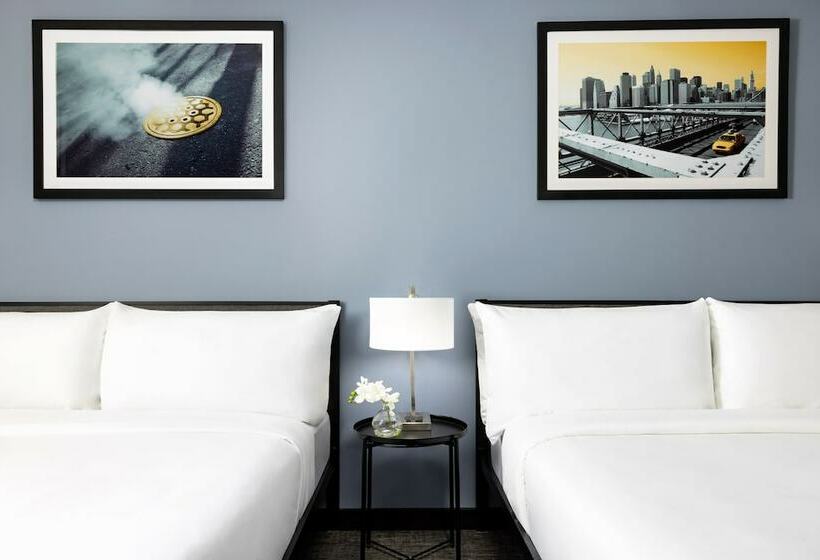 수피리어 룸, OYO Times Square