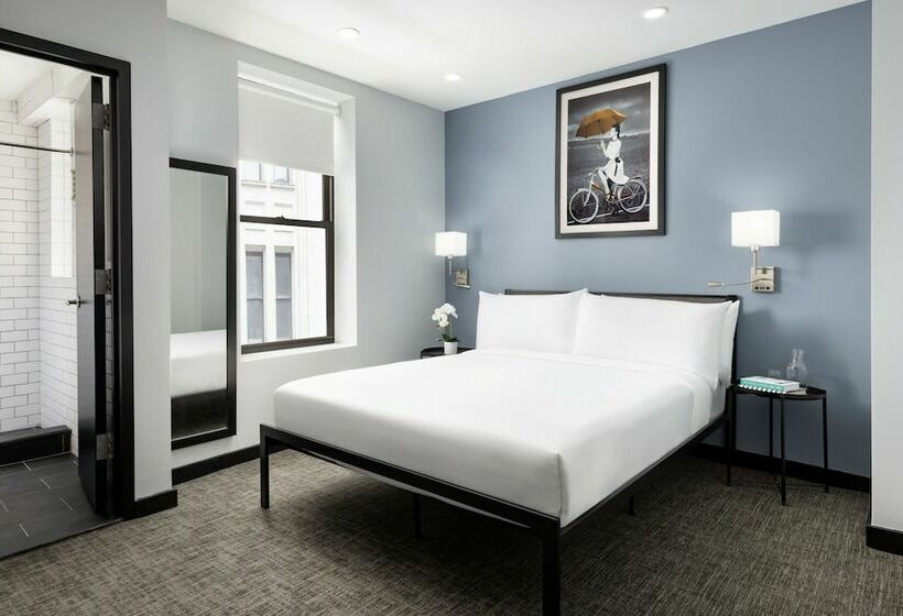 수피리어 룸, OYO Times Square