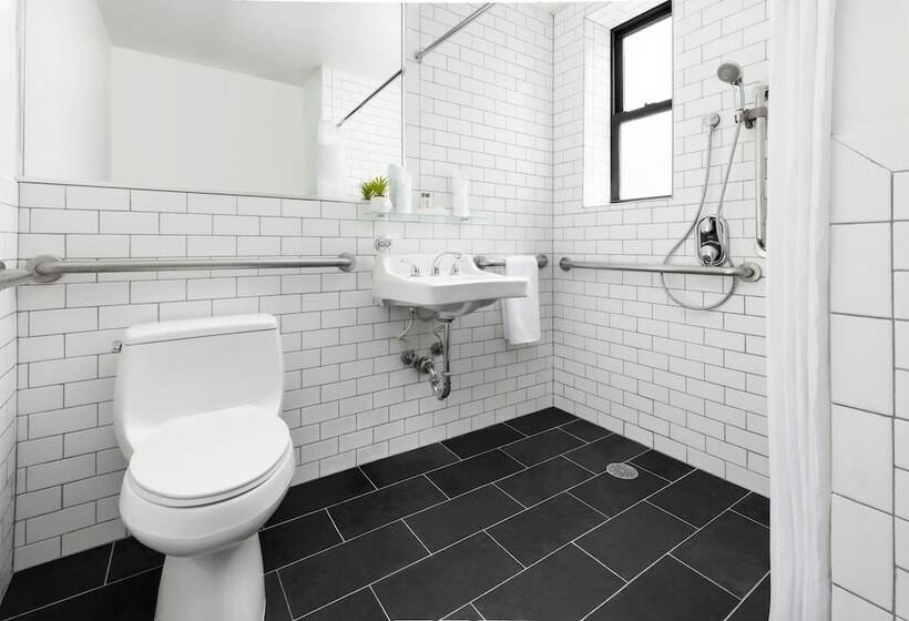 高级大房间, OYO Times Square