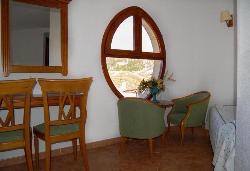 חדר סטנדרט לארבעה, El Gamo