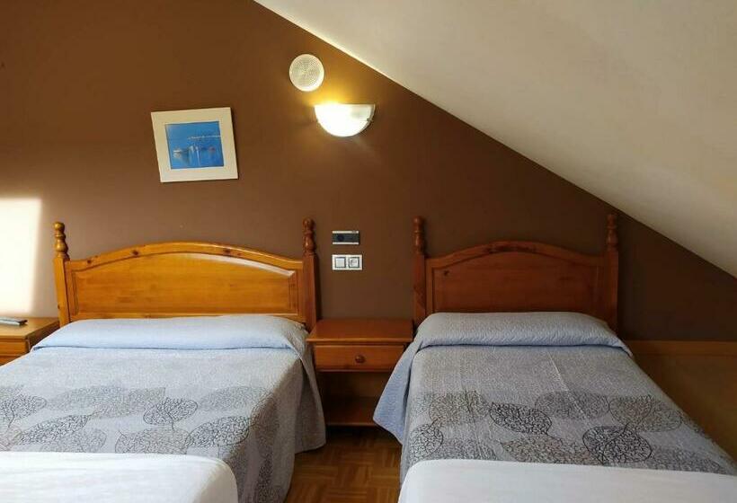 اتاق استاندارد سه نفره, Santa Cristina