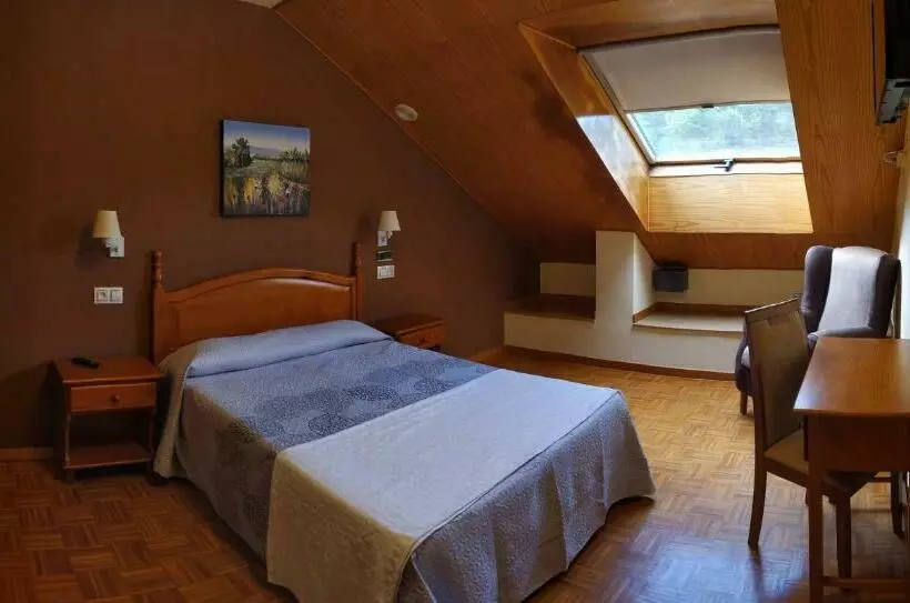 اتاق پنت هاوس, Santa Cristina