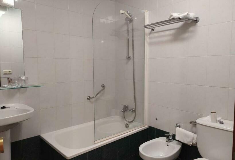 اتاق پنت هاوس, Santa Cristina