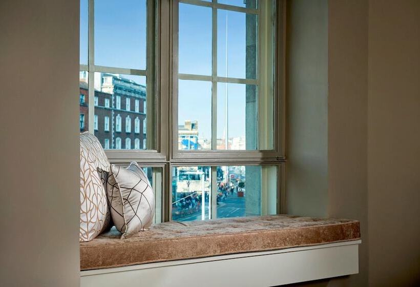 סוויטה דלוקס, The College Green Dublin Hotel, Autograph Collection