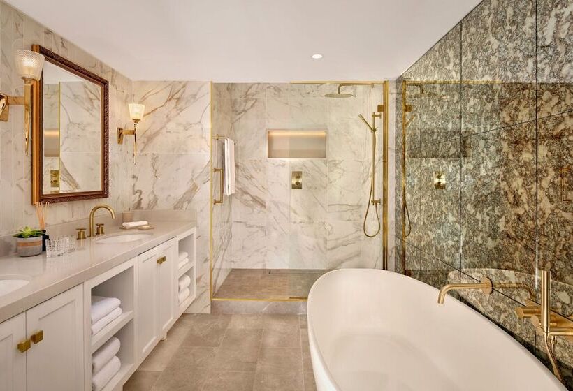 סוויטה נשיאותית, The College Green Dublin Hotel, Autograph Collection