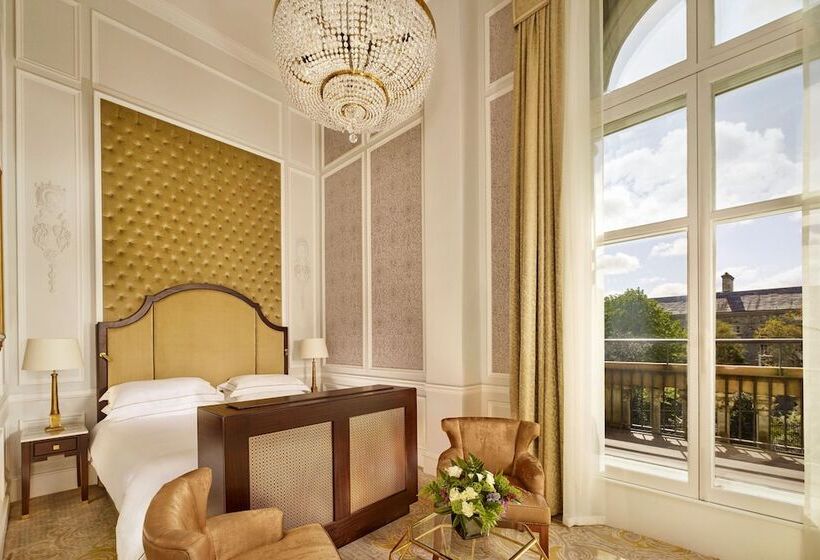 סוויטה נשיאותית, The College Green Dublin Hotel, Autograph Collection