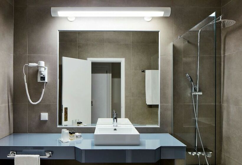 חדר סטנדרט, Tivoli Lagos