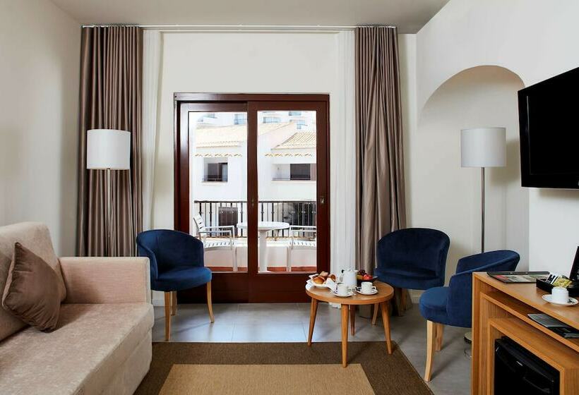 חדר משפחתי דלוקס, Tivoli Lagos