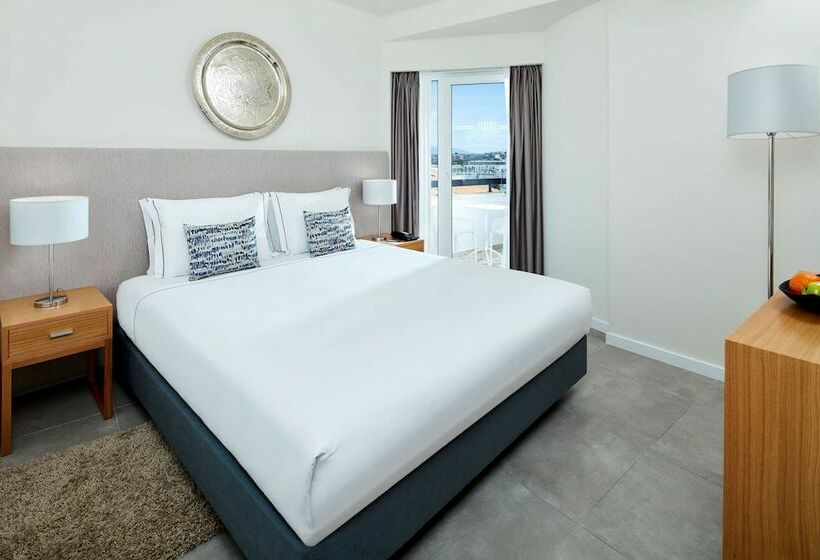 Семейный Номер Deluxe, Tivoli Lagos