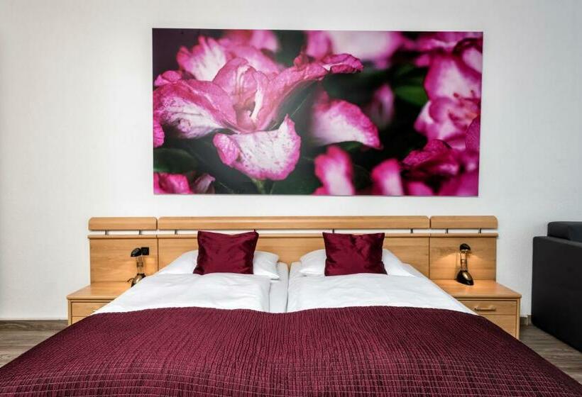 اتاق استاندارد, Mark Apart