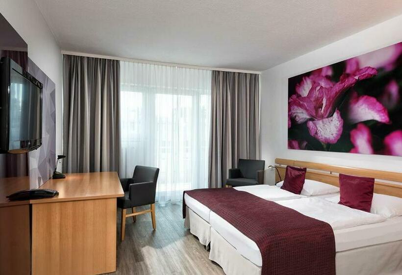 اتاق استاندارد چهار تخته, Mark Apart