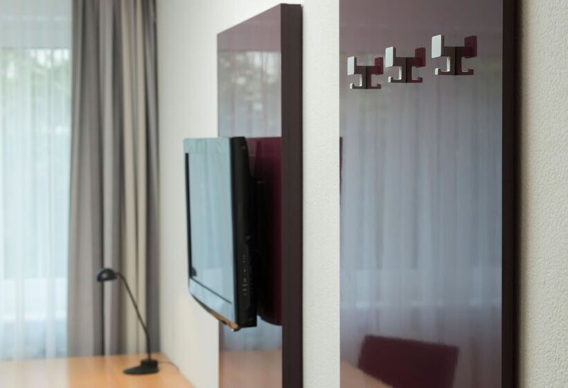 اتاق استاندارد یک نفره, Mark Apart