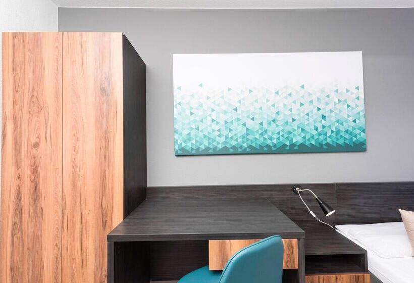 اتاق استاندارد یک نفره, Mark Apart