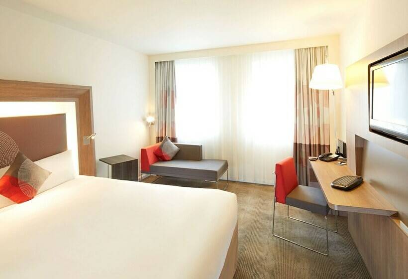 Номер Superior, Novotel London Tower Bridge