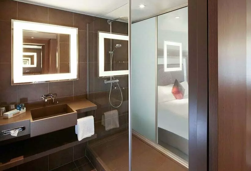 اتاق سوپریور, Novotel London Tower Bridge