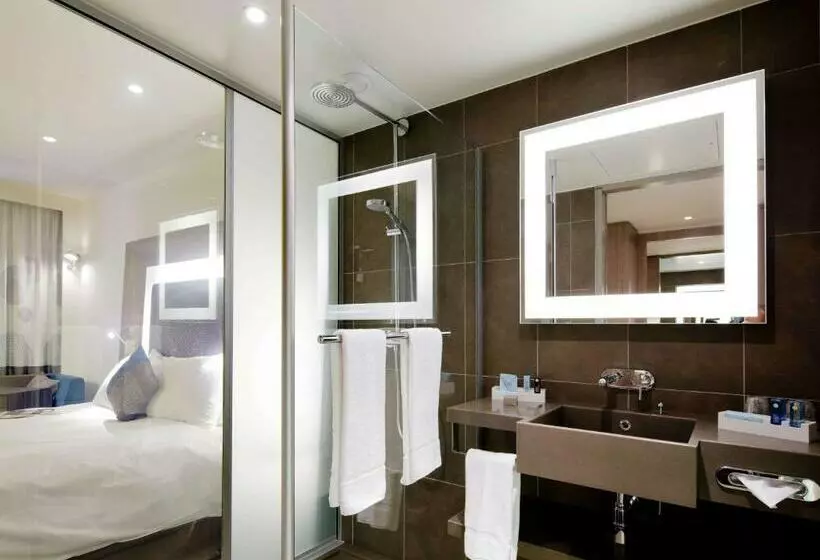 اتاق استاندارد, Novotel London Tower Bridge