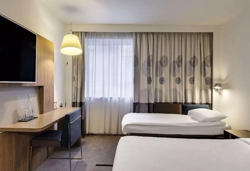 اتاق سوپریور, Novotel London Tower Bridge