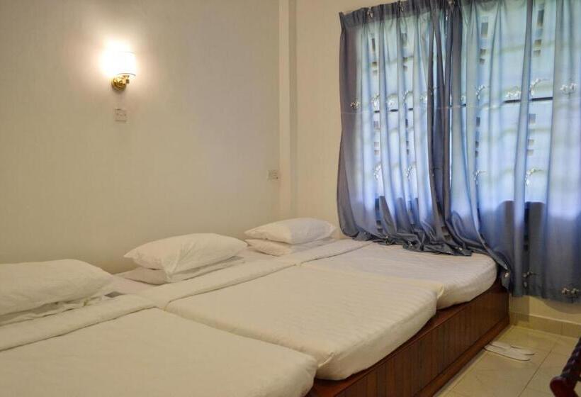 エコノミートリプルルーム, Skyville Zen Resort,kundasang