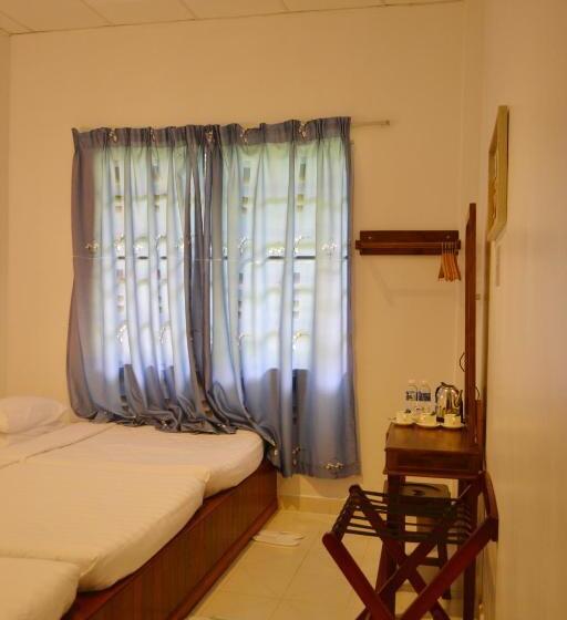 エコノミートリプルルーム, Skyville Zen Resort,kundasang