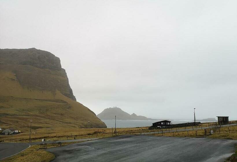 آپارتمان 1 خوابه با چشم‌انداز دریا, Gásadalur Apartments @ World Famous Waterfall