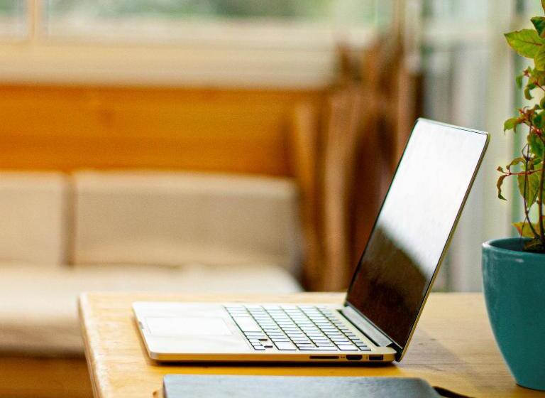 דירת שני חדרים, Maison Glaz