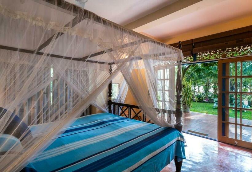 바다 전망 스위트, The Max Wadiya